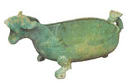 Bronze yi with bullock's head unearthed in Cailou village
