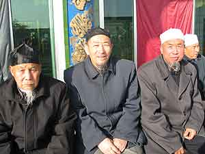 Fig. 5 A picture taken at a ceremony marking the appointment of a new akhund at a mosque in Wuzhong. 